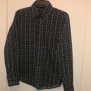 Men’s Small Black and White Button Down